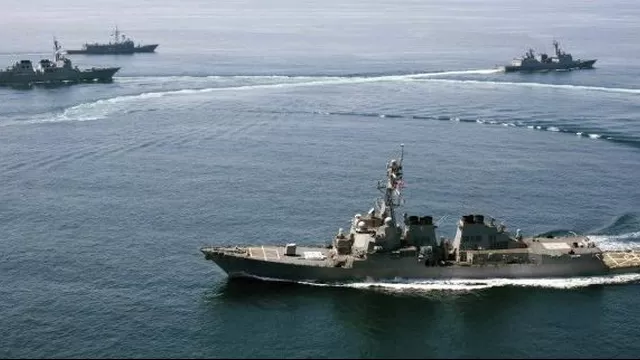 EE UU desaf&iacute;a a China al enviar un buque de guerra a aguas en disputa. (V&iacute;a: El Pa&iacute;s)