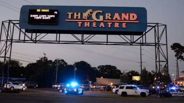 Testigos indicaron que el ataque tuvo lugar en el cine Grand 16 theatre de la ciudad de Lafayette mientras se proyectaba la comedia &quot;Trainwreck&quot;. (V&iacute;a: C5N)