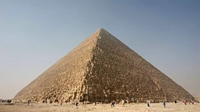Egipto: turista es detenido por fotografiarse con el trasero al aire en las pirámides de Guiza. Foto: Nina Aldin Thune Wikimedia CC BY 2.5