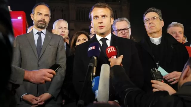El presidente de Francia, Emmanuel Macron, proclamó hoy que su intención es "reconstruir Notre Dame todos juntos". Foto: EFE