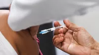 España comienza a administrar segunda dosis de la vacuna de Pfizer contra la COVID-19