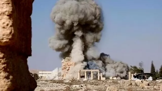 La explosi&oacute;n que destruy&oacute; Baal Shamin el pasado 25 de agosto. (V&iacute;a: The Guardian)
