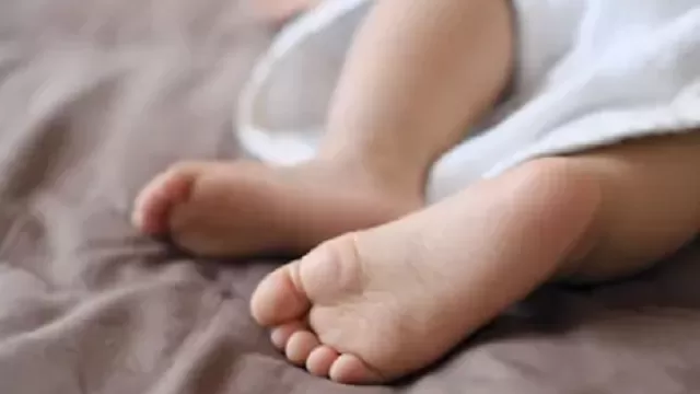 Un bebé de seis semanas murió debido al coronavirus. Foto: Shutterstock referencial
