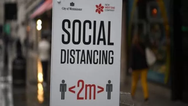 Estados Unidos considera reducir a un metro el distanciamiento social por la COVID-19. Foto referencial: AFP