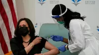 Estados Unidos: Kamala Harris recibe la vacuna contra la COVID-19