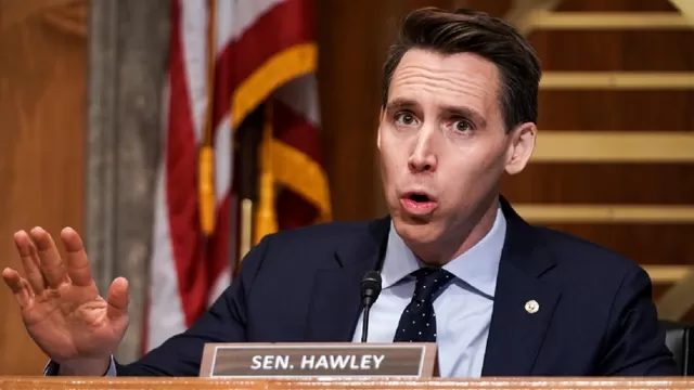 Josh Hawley, senador republicano. Foto: AFP