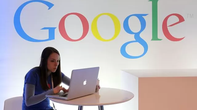  Google optó por contratar a periodistas experimentados para administrar su aplicación / Foto: AFP