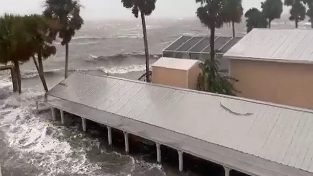 Huracán Idalia: Fuertes imágenes de las inundaciones y destrozos que dejó tras su paso por Florida