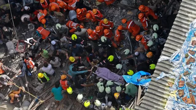 India: al menos 7 muertos y decenas de atrapados tras derrumbe de edificio. Foto: EFE