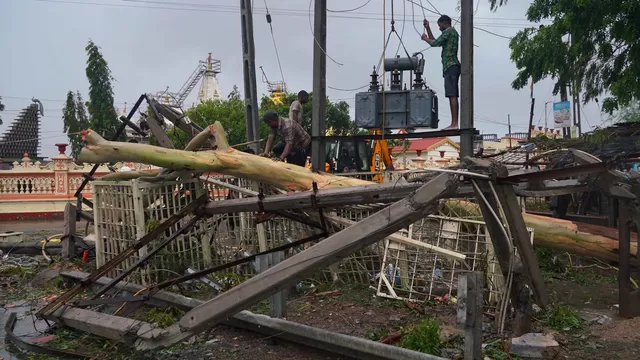 India: Al menos dos muertos dejó el paso del ciclón Biparjoy 