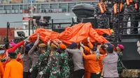 Indonesia: Localizan cajas negras del Boeing de Sriwijaya Air que se estrelló con 62 personas