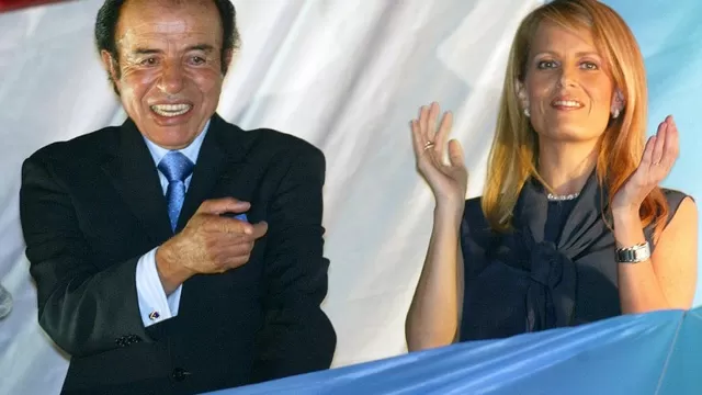 Carlos Menem y su exesposa Cecilia Bolocco. (V&iacute;a: AFP)