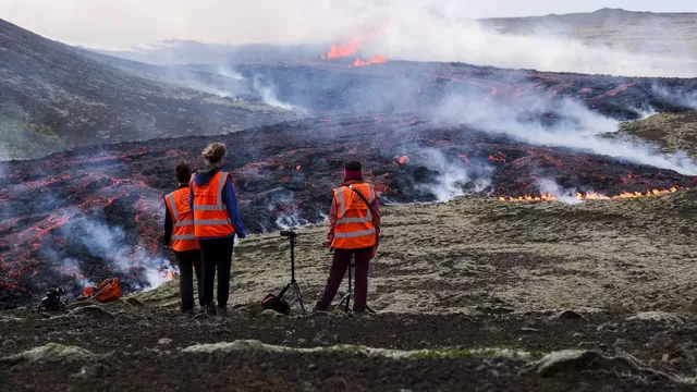 Islandia: Continúa la alerta ante inminente erupción volcánica