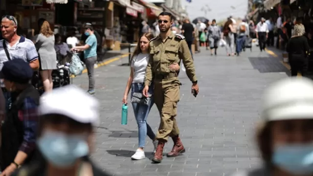Israel pone fin a la mascarilla obligatoria en lugares públicos cerrados. Foto referencial: EFE