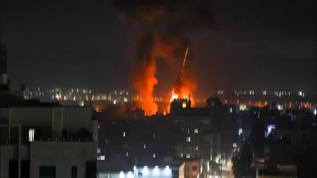 Israel vuelve realizar bombardeos en la Franja de Gaza tras lanzamiento de globos incendiarios. Foto referencial: AFP