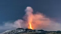 Italia. Erupción del Etna y cubrió de cenizas en varias localidades cercanas al volcán