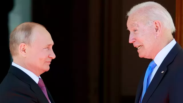 Joe Biden advirtió a Vladimir Putin que si muere Alexei Navalny las consecuencias serán devastadoras. Foto: AFP