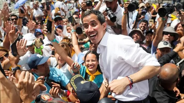 Guaidó convocó a movilizaciones en Venezuela el 23 de febrero para acompañar las caravanas que irán a los puntos de entrada de ayuda humanitaria. (Foto: AFP)