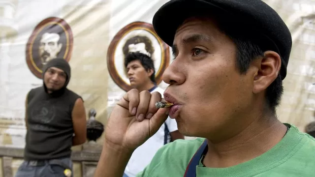 Activistas a favor de la marihuana en M&eacute;xico. (V&iacute;a: AFP)
