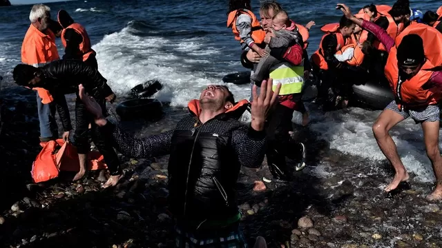 Refugiados en Grecia. (Vía: AFP)