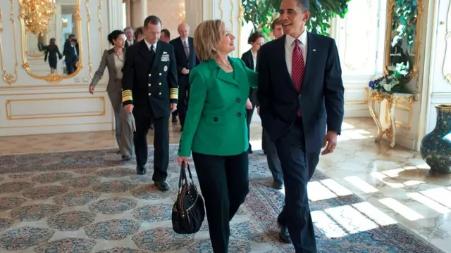 Barack Obama y Hillary Clinton. (Vía: Twitter)