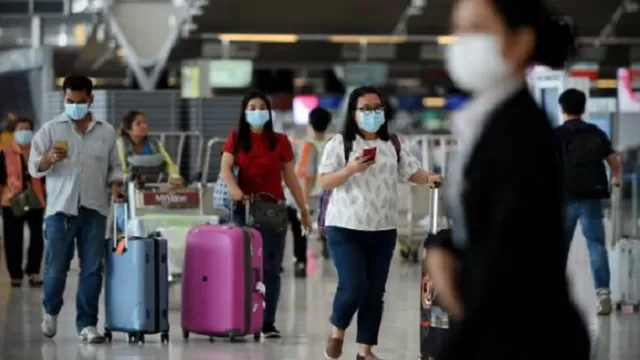 OMS recomienda priorizar viajes internacionales esenciales durante pandemia del COVID-19. Foto: iStock