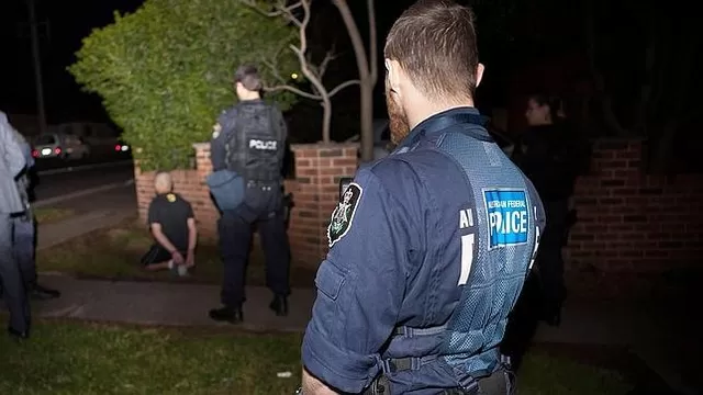 Policía australiana arrestó a militantes del Estado Islámico que planeaban decapitar a una persona 