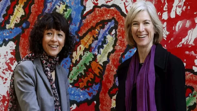 Premio Nobel de Química 2020 es otorgado a 2 mujeres genetistas por sus investigaciones sobre las "tijeras moleculares". Foto: EFE / Video: AFP