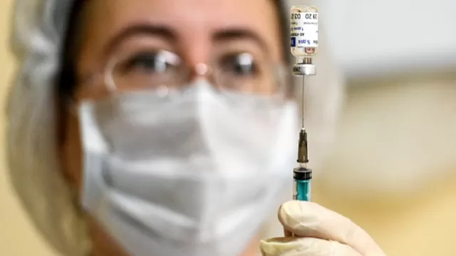 Rusia envió a la OMS la documentación de su segunda vacuna contra la COVID-19. Foto: AFP referencial