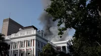 Sudáfrica: Incendio destruye la totalidad de la Asamblea Nacional