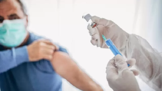 Sudáfrica inicia ensayos con la vacuna contra el COVID-19 elaborada por Novavax. Foto: iStock