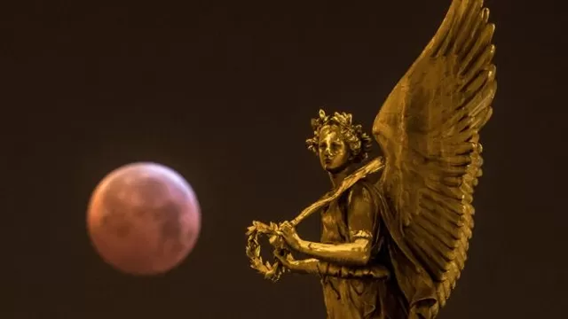 "Superluna de sangre de lobo": así se vio el eclipse lunar en todo el mundo