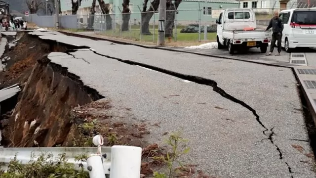 Japón: Un terremoto de magnitud 7.6 sacudió el país y provocó alerta de tsunami