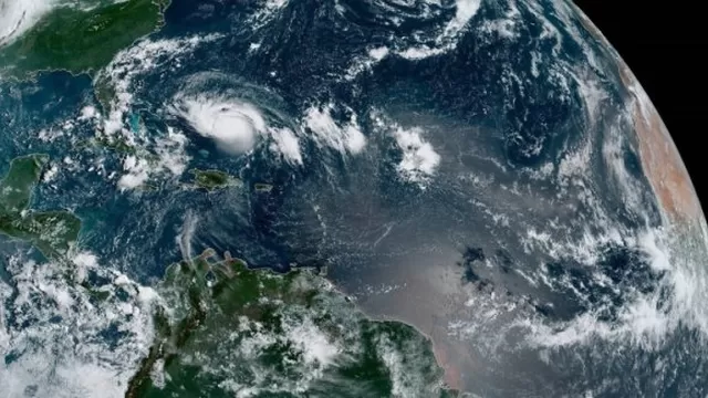 Huracán Dorian podría convertirse en ciclón en su camino a Florida