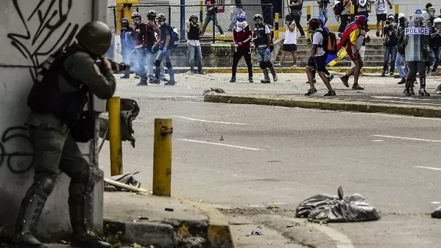 El día estuvo marcado por choques entre militares y manifestantes en una marcha en Caracas