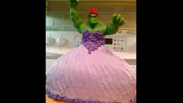 Twitter: papás hicieron brillante torta de cumpleaños de princesa Hulk