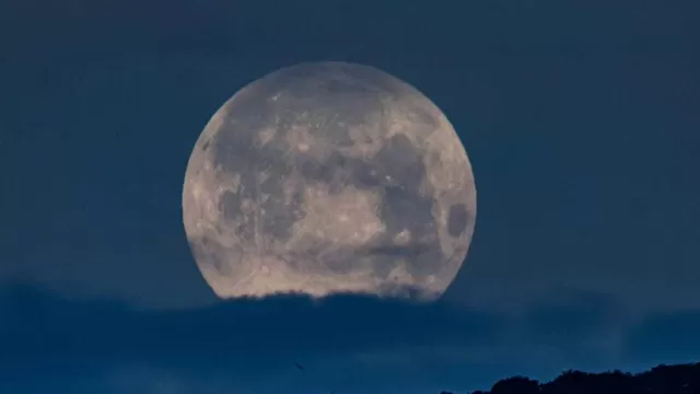 Superluna Azul 2023: La luna llena de agosto que iluminará los cielos, ¿qué es y cómo verla?