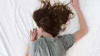 TikTok: Una estudiante de psicología comparte truco que le ayuda a dormir en 5 minutos y se vuelve viral