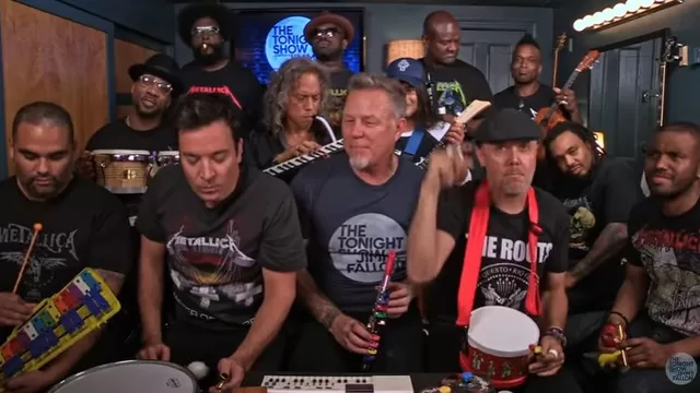 Jimmy Fallon junto a Metallica y 'The Roots'. (Vía: YouTube)