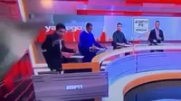 YouTube: Una pantalla gigante cae y aplasta a periodista de ESPN en pleno programa