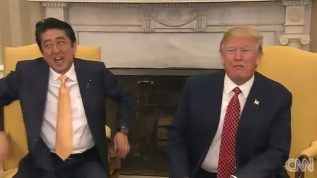 El primer ministro Shinzo Abe junto a Donald Trump. (Vía: CNN)
