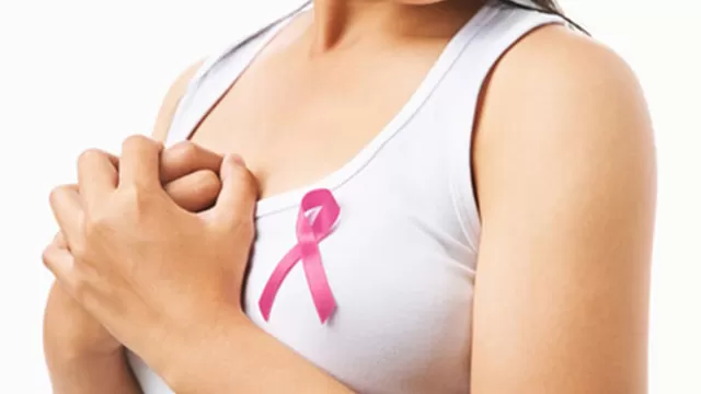 Riesgo de cáncer de mama aumenta al no tener hijos