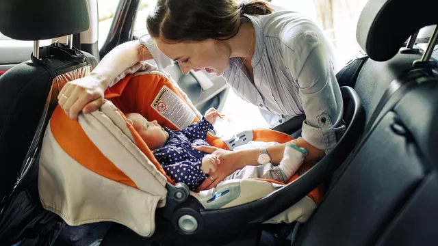 Recomendaciones para que tu bebé viaje seguro en tu vehículo