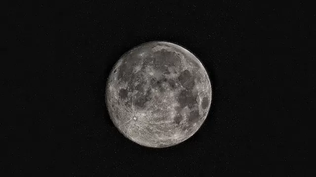 La Nasa advierte que la Luna se está encogiendo