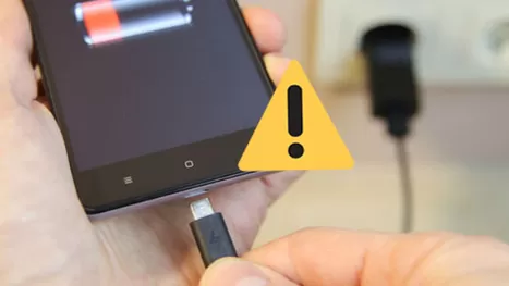 ¿Usar un cargador de diferente marca a la de tu celular es peligroso?