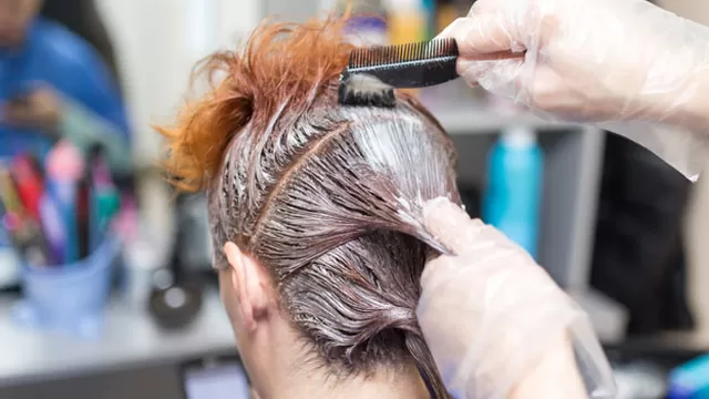 Consejos para quitar el anaranjado de tu cabello teñido