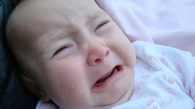 Calma a tu bebé cuando llora, no lo va a malcriar