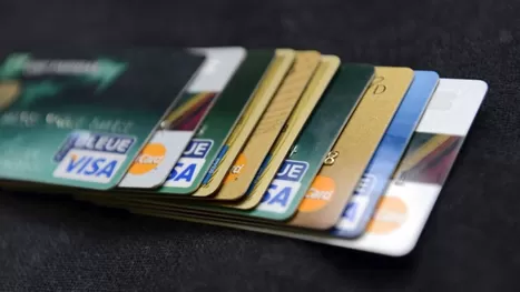 Ruleteo: ¿Es peligroso convertir la tarjeta de crédito en efectivo?