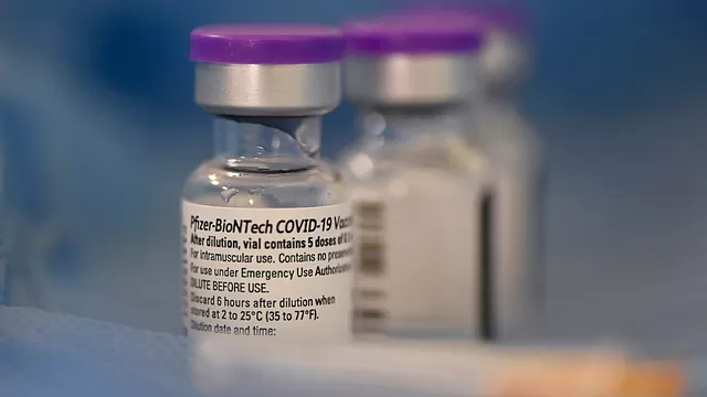 Las vacunas previenen la enfermedad severa por coronavirus. (Foto: AFP)