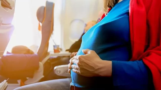 ¿Hasta cuándo puedes viajar en avión durante el embarazo?